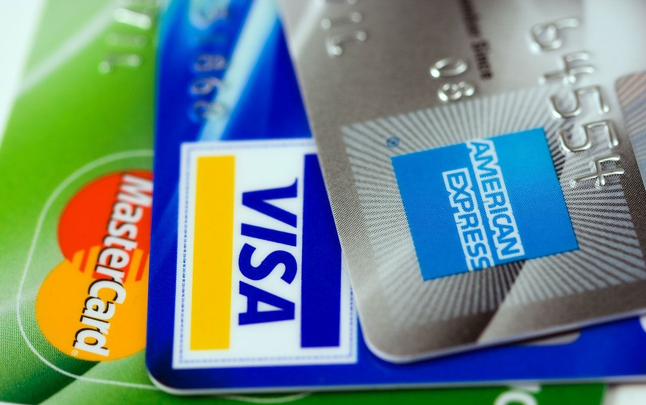 Czy warto postawić na gotówkę, zaciągając pożyczkę?
